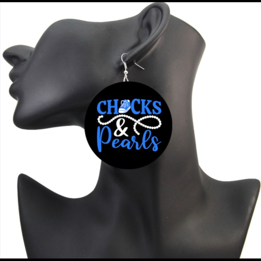 Chucks and Pearls Earrings 👧🏻👧🏼👧🏽👧🏾👧🏿